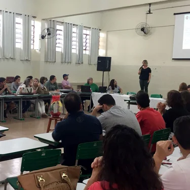 PIBIC-EM da USC na Escola Dr. Luiz Zuiani