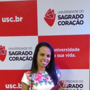 Egressa de Cincias Biolgicas  aprovada em Aprimoramento