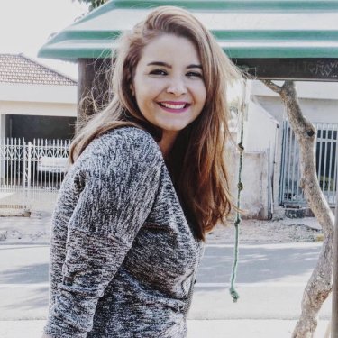 Egressa do UNISAGRADO conquista 1ª lugar em festival da TV TEM