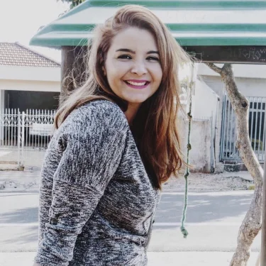 Egressa do UNISAGRADO conquista 1 lugar em festival da TV TEM
