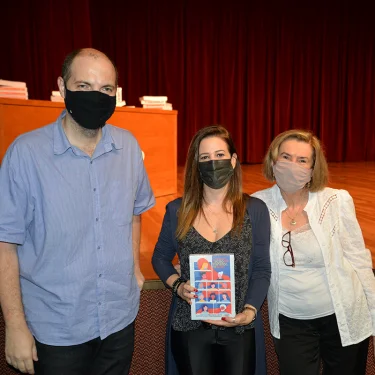 Grupo de Pesquisa Comunicao, Mdia e Sociedade do UNISAGRADO lana livro Comunicao em Transformao
