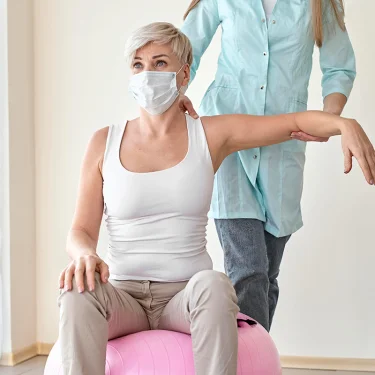 Atendimento gratuito para pessoas com sequelas motoras e cardiorrespiratrias da Covid-19