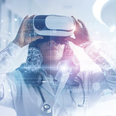 Profisses na rea da sade e tecnologia esto em alta no ano de 2021