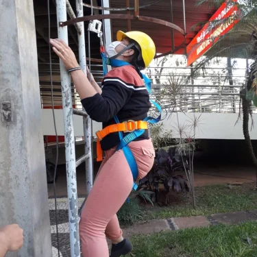 UNISAGRADO promove capacitao para Trabalho em Altura para prevenir e reduzir riscos