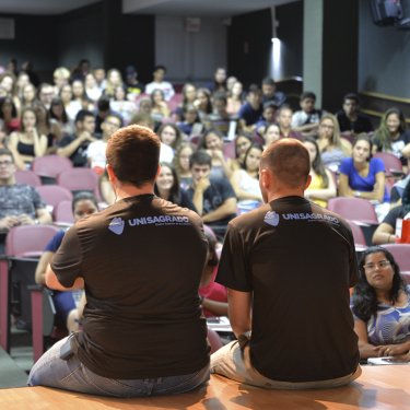 Sábado de dedicação e revisão para o ENEM no UNISAGRADO