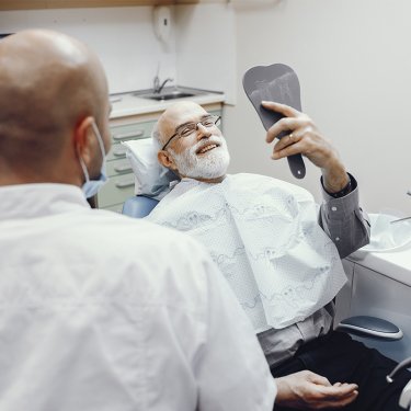 Tratamento odontológico gratuito de Prótese Total (dentadura)