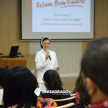 UNISAGRADO realiza Momento de Acolhida para colaboradores, estagi�rios e jovens aprendizes