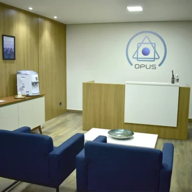 Egressos do UNISAGRADO fundam empresa de Coworking e Clnica de Psicologia