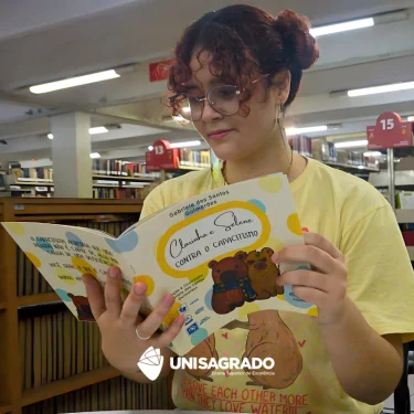 Aluna do UNISAGRADO lana coleo 'Capivarinhas' para conscientizao sobre o autismo