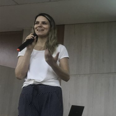 UATI recebe coordenadora do RP Comunica na disciplina de Lição dos Grandes Mestres