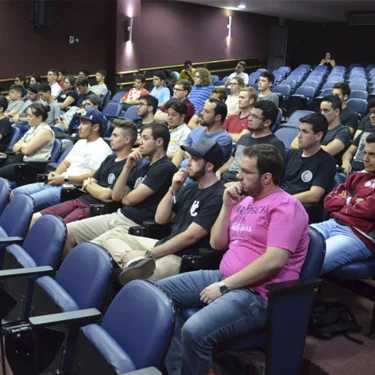 Mercado de trabalho e novas tecnologias: sucesso na 4 Jornada de Engenharia Eltrica da USC
