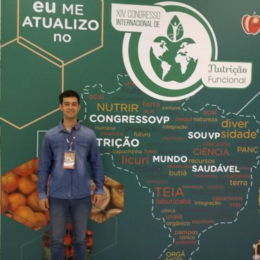 Estudante de Nutrição no XIV Congresso Internacional de Nutrição Funcional