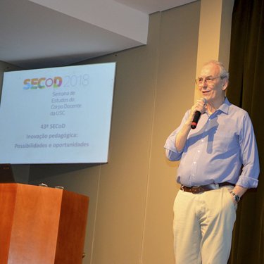 43� SECOD - professores em momento de estudos