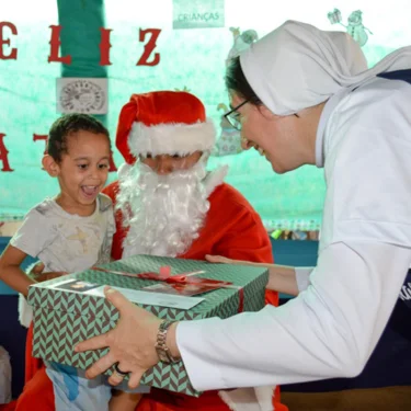 Pastoral da Universidade promove campanha especial para o Natal