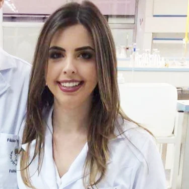 Ex-aluna de Farmcia foi aprovada em Programa de Mestrado