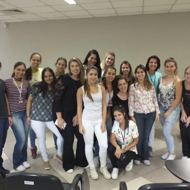 Estudantes de Nutrio apresentam propostas de alimentos para rede de supermercados