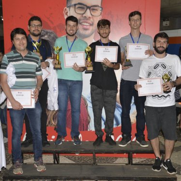 Premiações dos Torneios de Xadrez e Tênis de Mesa