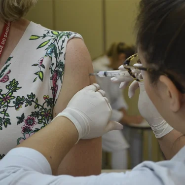 Curso de Enfermagem realizou Campanha de Vacinao