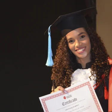 Egressa de Engenharia Agronmica  aprovada no Programa de Mestrado da Unesp