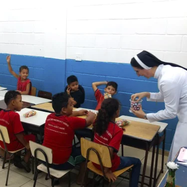 Pastoral da Universidade (PdU) se dedica a gesto de amor