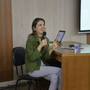 Curso de Relaes Internacionais promoveu evento com palestras e minicurso