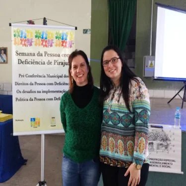 Professora de Terapia Ocupacional participa da Semana da Pessoa com Deficincia