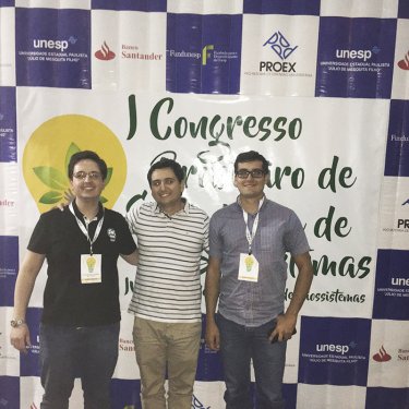 Mestrandos participaram de Congresso em Tupã