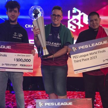 Estudante de Ciência da Computação vence campeonato mundial de game de futebol