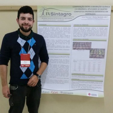 Estudante apresenta trabalhos em simp�sio sobre agroneg�cio