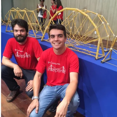 Estudantes de Engenharia Civil da USC conquistam 2 lugar no Concurso Interpontes