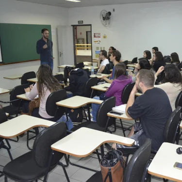 Empresa Jnior da USC promove minicurso sobre exportao de produtos