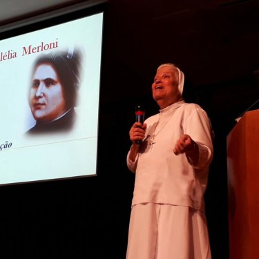 Irmã Jacinta Turolo ministrará palestra no 6º SILE