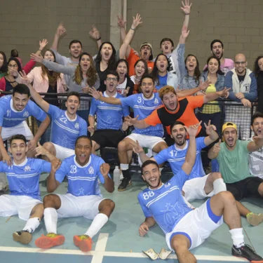 Fisioterapia vence o 14 campeonato Intercursos da USC