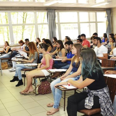 Vestibular � neste s�bado (28/10)