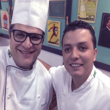 Professor participa como j�ri do 3� SBT Central Gourmet