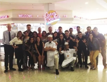 Curso de Tecnologia em Marketing da USC realizou visita tcnica no Johnny Rockets Brasil