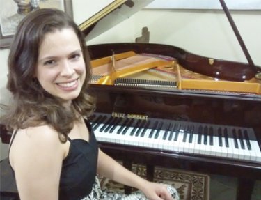 USC realiza Concerto Didático com a pianista Silvia Molan nesta sexta-feira