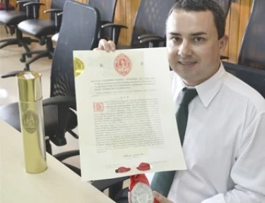 Professor da USC tem diploma internacional reconhecido no Brasil