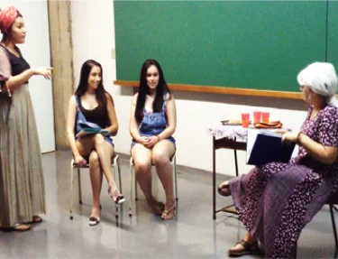 Estudantes do curso de Jornalismo da USC realizaram pea de teatro sobre o preconceito lingustico