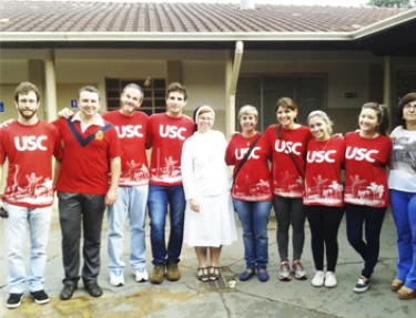 Empresa Jnior da USC faz parceria com o Projeto Alegria para ao social com crianas da Creche e Escola Madre Cllia