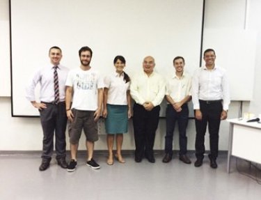 Estudantes do curso de Relações Internacionais e da Empresa Júnior da USC participam de curso sobre comércio exterior