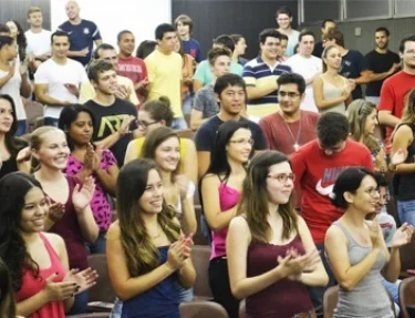 Cursos da USC realizam atividades de integrao entre calouros e veteranos