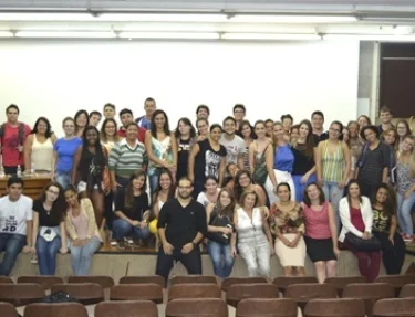 Curso de Relaes Pblicas da USC realizou atividade de integrao entre veteranos e calouros