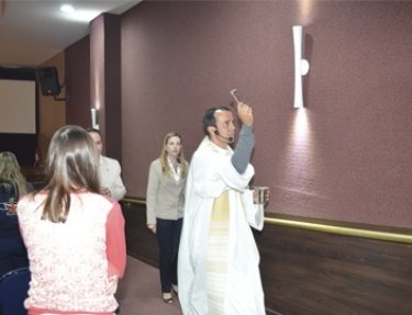 Missa inaugurou os novos audit�rios da USC