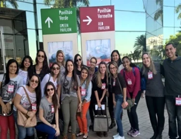 Estudantes do curso de Enfermagem da USC realizam visita tcnica em Feira Hospitalar 