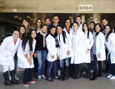 USC formou mais uma turma de especialistas em Análises Clínicas