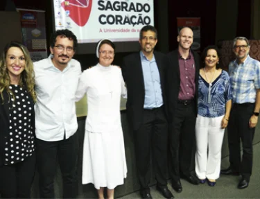 Sucesso na 1 Jornada de Design e Inovao