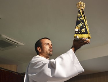 USC recebeu a imagem peregrina de Nossa Senhora Aparecida