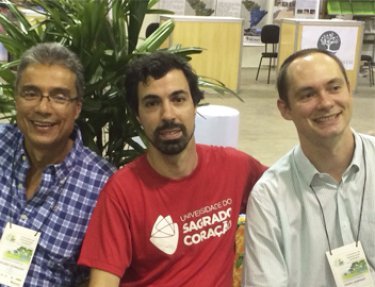 Professor da USC � coautor de cap�tulo em livro sobre Ecologia