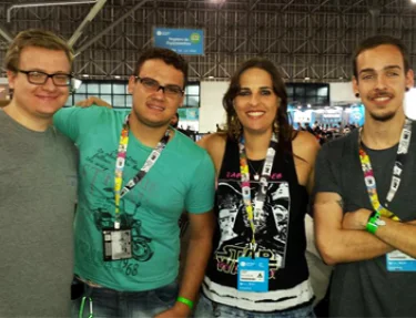 Professora e estudantes da USC participaram de megaevento de tecnologia